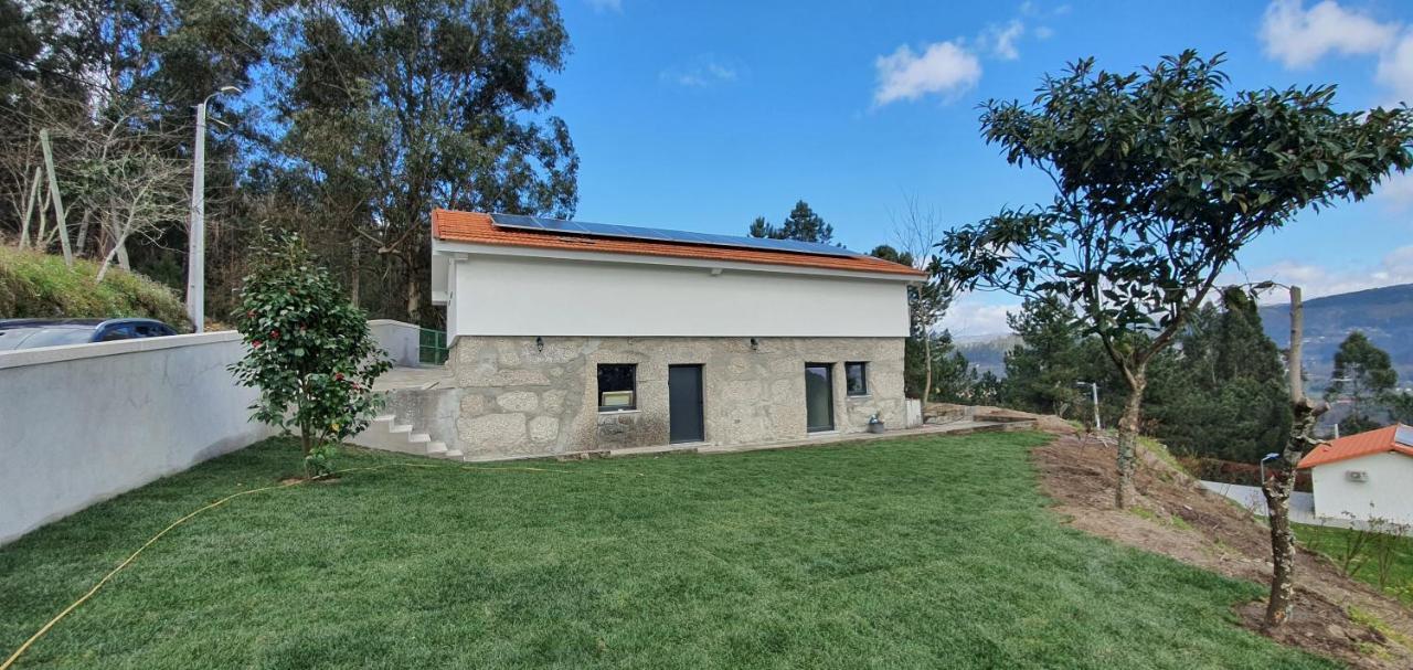 Quinta da Tormenta -14 pessoas- Cabeceiras de Basto 2 casas e piscina privada Exterior foto