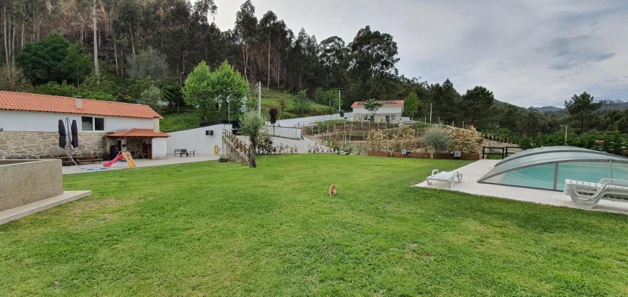 Quinta da Tormenta -14 pessoas- Cabeceiras de Basto 2 casas e piscina privada Exterior foto
